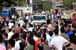 عاجل: هجوم على أقباط قرية "الناصرية" بالمنيا ونهب ممتلكاتهم .. وهتافات عدائية في "الجمعة العظمية" 1 هجوم على أقباط قرية الناصرية بالمنيا ونهب ممتلكاتهم .. وهتافات عدائية في الجمعة العظمية