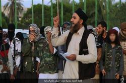 بالصور.. داعش ينظم حفلة قتل وجلد وتقطيع أذرع في سرت