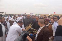 وزير الزراعة: 8 ملايين طن إنتاج متوقع للقمح.. والخير قادم على يد السيسى ..صور