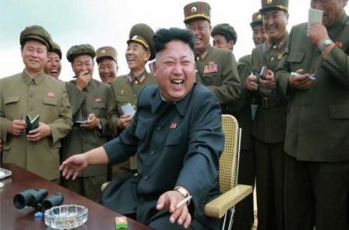 زعيم كوريا الشمالية : سنضرب قلب أمريكا بمطرقتنا النووية الصلبة!