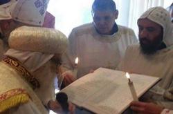 بالصور .. الأنبا باخوميوس يترأس أول قداس بعد تحسن حالته الصحية