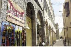 عمارة سكنية تتعدى على حرم كنيسة "مار جرجس" الأثرية بمصر القديمة