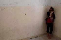 مسئولة أممية : "داعش" يعرض الفتيات الأيزيديات عاريات ليفحصهن المشتري. .. وإحدى الفتيات بيعت بـ"علبة سجائر"