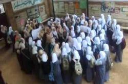 طالبات المدرسة الثانوية الفنية ببني مزار يضربن عن الدراسة لتعيين مديرة "مسيحية"