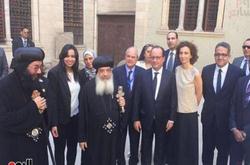 بالصور.. الرئيس الفرنسى يزور المتحف القبطى .. والأنبا دانيال والانبا يوليوس في إستقباله