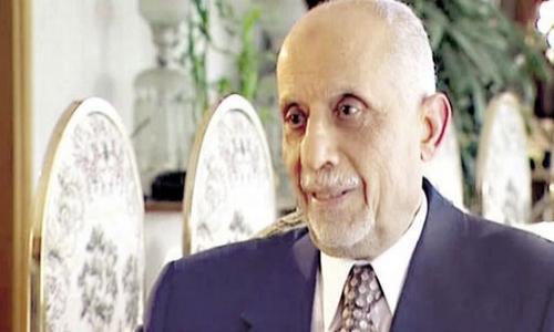 يوسف ندا.. لغز الملياردير الإخواني الذي لا يراه أحد