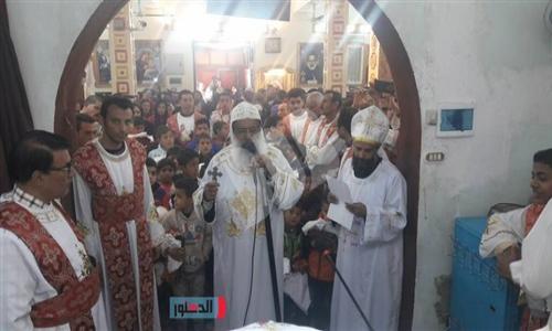 بالصور | في قداس صيام نينوى.. رسامة شمامسة جدد بديرمواس