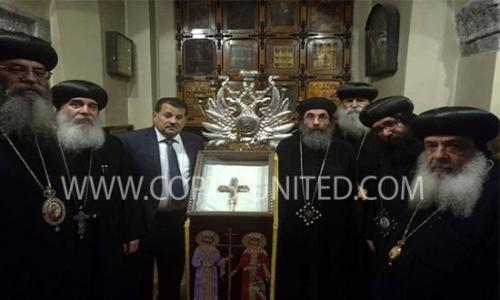 الوفد الكنسى يصل القدس ويلتقى انبا انطونيوس ويزور دير السلطان