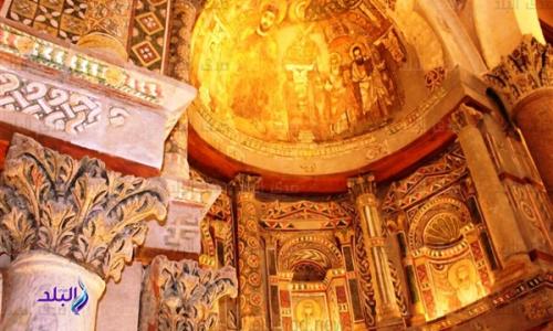 الدير الأحمر بسوهاج تحفة معمارية بازيلكية يضم أكبر عدد أيقونات قبطية في العالم...صور