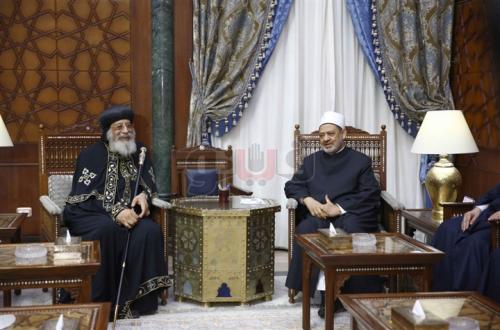 بالصور | الطيب يستقبل البابا تواضروس للتهنئة بعيد الأضحى