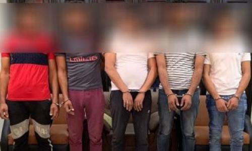 اختطاف طالب ومساومة أسرته على 5 ملايين جنيه.. والشرطة تحرره وتضبط الجناة اختطاف طالب ومساومة أسرته على 5 ملايين جنيه.. والشرطة تحرره وتضبط الجناة