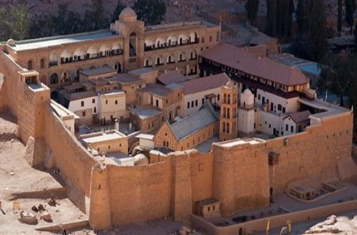 "السياحة" تعلن جدول إجازات دير سانت كاترين لتنظيم الزيارات