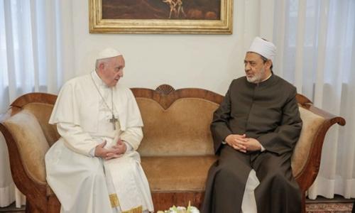 أبو ظبي تحتضن القمة الخامسة بين الإمام الطيب والبابا فرنسيس