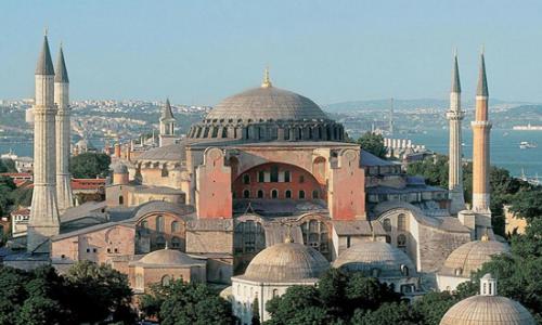 كاتب صحفى : تحويل كاتدرائية آيا صوفيا الى مسجد مذبحة تركية للحضارة المسيحية وإهانة للتاريخ والمجتمع