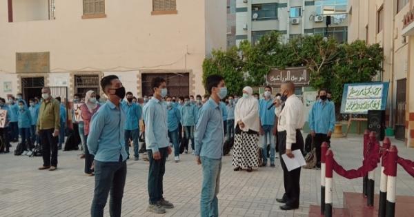 "سبلايز المدارس" يرهق ميزانية أولياء الأمور: كأننا بنجهز عروسة