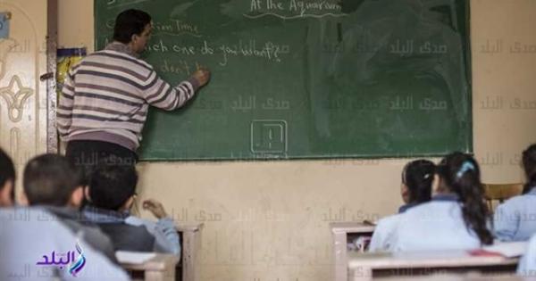 ائتلاف شباب معلمي مصر: الرئيس وعدنا بتحسين أوضاعنا .. وأوفى