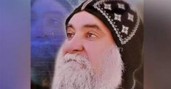 بدء صلوات جنازة الراهب ديسقورس الإخميمي بدير العذراء مريم بدء صلوات جنازة الراهب ديسقورس الإخميمي بدير العذراء مريم