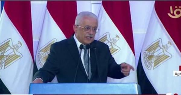 وزير التعليم عن عدد الطلاب المصابين بكورونا: 300 حالة ومفيش داعي للقلق وزير التعليم عن عدد الطلاب المصابين بكورونا: 300 حالة ومفيش داعي للقلق