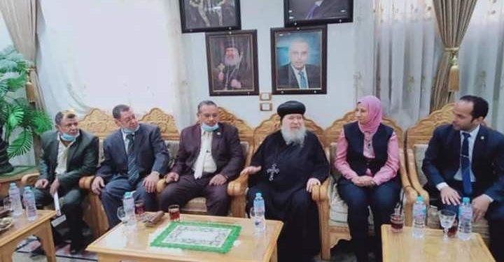 الأنبا باخوم يستقبل وفد "سفراء الأزهر" .. صور