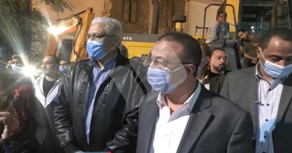 انتشال 4 جثث ونجاة طفلين والبحث عن 5 مفقودين تحت أنقاض عقار محرم بك