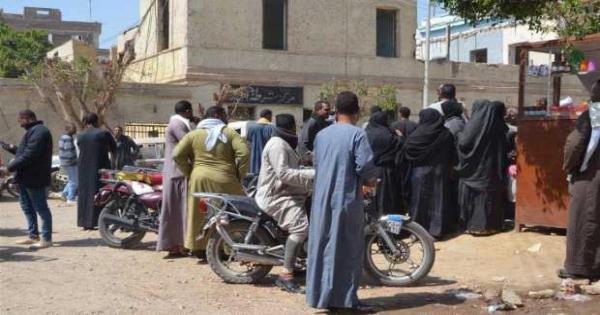 بسبب حفرة.. سائق يقتل جاره ويصيب زوجته فى الدقهلية