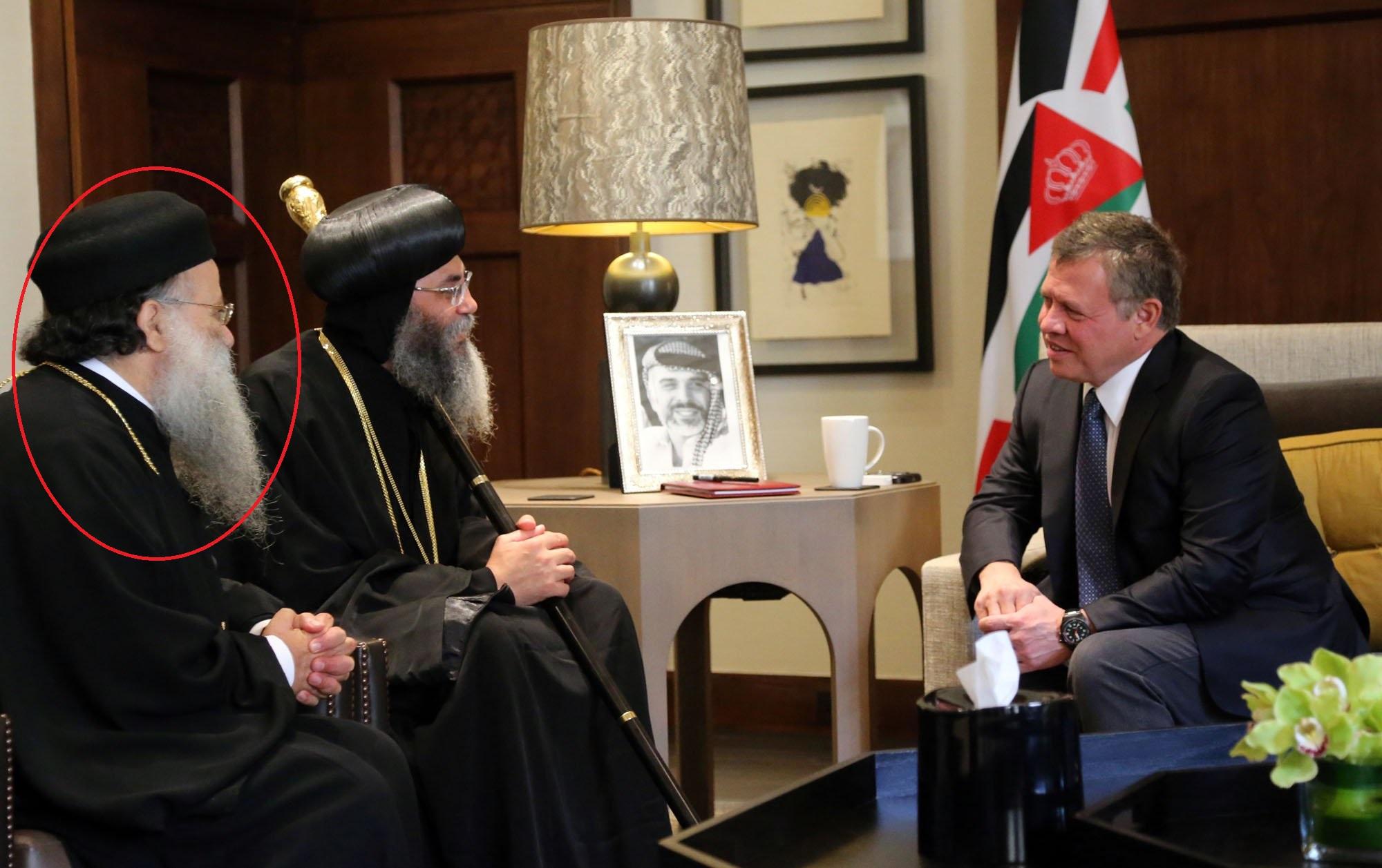 الملك عبد الله يمنح الجنسية الأردنية لكاهن قبطى.. والكنيسة: نشكره على اهتمامه .. صور