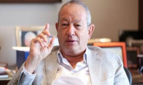 ساويرس : لم أخفض الرواتب ولم أسرح أى موظف.. ويحذر من الإفلاس
