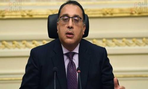 الحكومة تعلن غدًا قرارات مواجهة كورونا خلال العيد.. وترجيح زيادة الإجراءات الوقائية الحكومة تعلن غدًا قرارات مواجهة كورونا خلال العيد.. وترجيح زيادة الإجراءات الوقائية