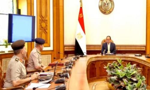 السيسى يجتمع بوزير الدفاع ويوجه بأقصى درجات الجاهزية والاستعداد القتالى السيسى يجتمع بوزير الدفاع ويوجه بأقصى درجات الجاهزية والاستعداد القتالى