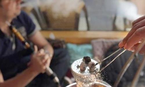 العاملين بالمقاهي والكافتيريات :إحنا بنموت.. افتحوا المقاهي وسوف نلتزم بأي ضوابط تقررها الحكومة العاملين بالمقاهي والكافتيريات :إحنا بنموت.. افتحوا المقاهي وسوف نلتزم بأي ضوابط تقررها الحكومة