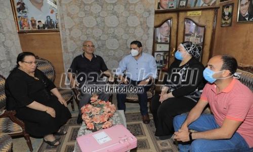 نائب محافظ بني سويف يزور أسرة الشهيد مينا عزت نائب محافظ بني سويف يزور أسرة الشهيد مينا عزت