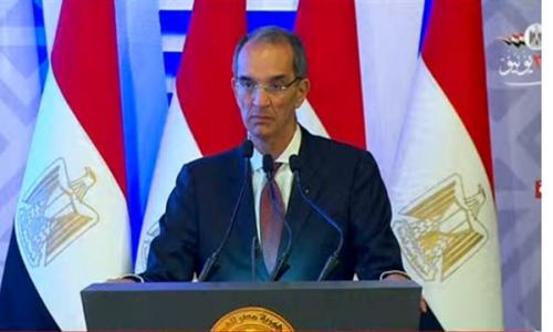أول موقع الكتروني للرئاسة.. عمرو طلعت: خد 18 شهر وعملناه بـ 3 لغات أول موقع الكتروني للرئاسة.. عمرو طلعت: خد 18 شهر وعملناه بـ 3 لغات