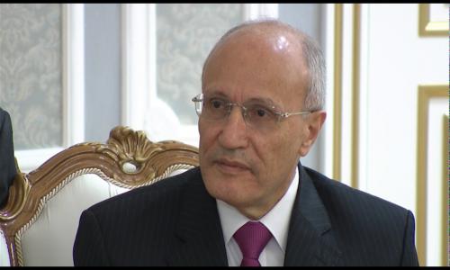 الرئيس السيسي يصدر قراراً بترقية اللواء محمد العصار إلى رتبة فريق فخري ومنحه وشاح النيل الرئيس السيسي يصدر قراراً بترقية اللواء محمد العصار إلى رتبة فريق فخري ومنحه وشاح النيل