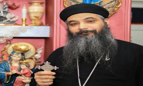 القس دوماديوس عوض: الكنيسة تستخدم التكنولوجيا وتتعامل مع كورونا بالعلم القس دوماديوس عوض: الكنيسة تستخدم التكنولوجيا وتتعامل مع كورونا بالعلم