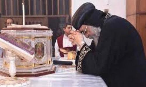 الكنيسة تصلي .. بقلم حمدي رزق الكنيسة تصلي .. بقلم حمدي رزق