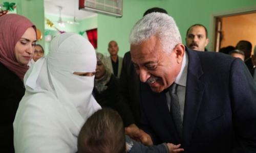 بالكمامة وشهادة الميلاد.. الصحة تبدأ حملة جديدة للتطعيم ضد شلل الأطفال بالكمامة وشهادة الميلاد.. الصحة تبدأ حملة جديدة للتطعيم ضد شلل الأطفال