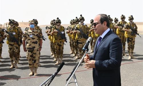 تفاصيل كلمة السيسي خلال تفقد عناصر المنطقة الغربية العسكرية تفاصيل كلمة السيسي خلال تفقد عناصر المنطقة الغربية العسكرية