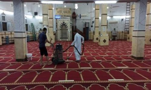 مواطن قبطى يتبرع لتجديد أكبر مساجد الأقصر.. صور مواطن قبطى يتبرع لتجديد أكبر مساجد الأقصر.. صور