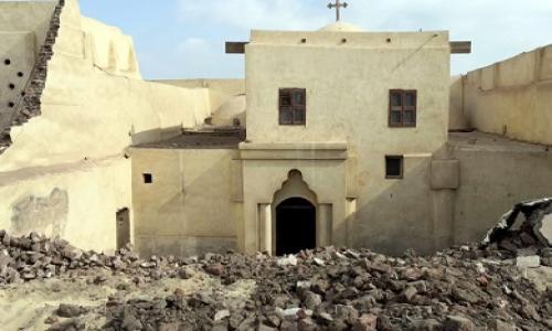 الآثار: انهيار جزئي لجدار غير أثري بكنيسة دير أبو فانا الأثرية في المنيا الآثار: انهيار جزئي لجدار غير أثري بكنيسة دير أبو فانا الأثرية في المنيا