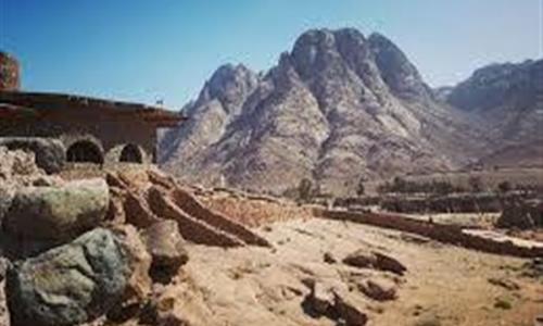 بعد توجيهات بإقامة مدينة سياحية.. قصة وادي الراحة في سانت كاترين بعد توجيهات بإقامة مدينة سياحية.. قصة وادي الراحة في سانت كاترين