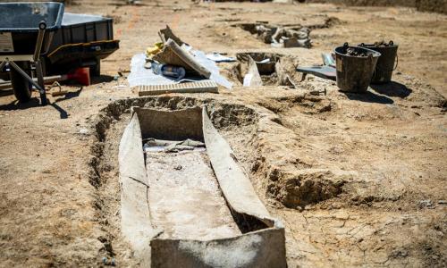 اكتشاف 150 مقبرة مسيحية من القرن الرابع في بلدة أوتون