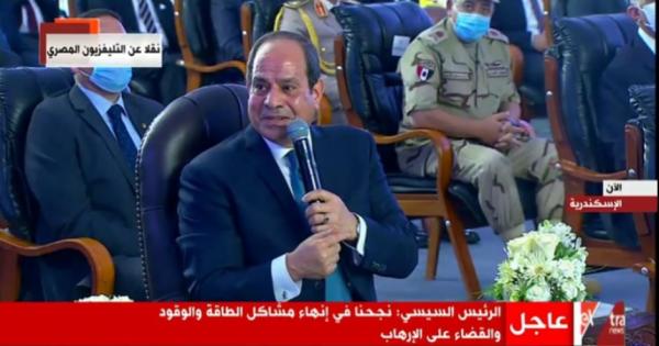 السيسي للمصريين: أقسم بالله بيضحكوا عليكم بالخيانة.. والحكومة محروقة معايا