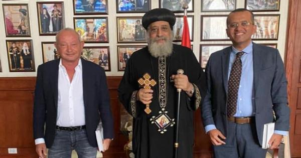 صور | البابا تواضروس يستقبل المهندس نجيب ساويرس صور | البابا تواضروس يستقبل المهندس نجيب ساويرس