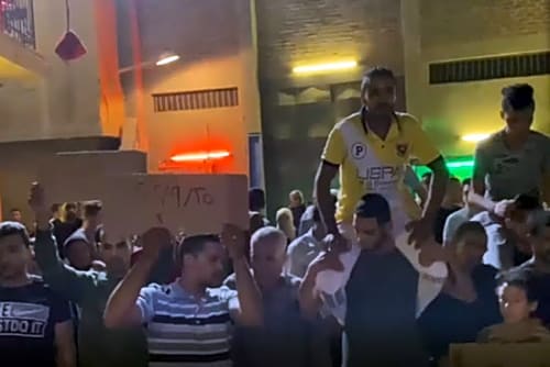 من المتحدة للخدمات الإعلامية للجزيرة وأبواق الإرهاب: نشكركم على حسن تعاونكم.. الشركة توجه أكبر صفعة لقنوات الإرهاب بتصوير مظاهرة لأهالى نزلة السمان بالاستديو وترسلها للقنوات المعادية..وإعلام الإخوان يبتلع الطعم