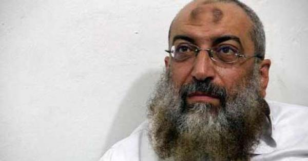 عليه صليب.. "برهامي" يتحدى برشلونة : لا يجوز وضع شعار النادي صورة شخصية على "الفيس"
