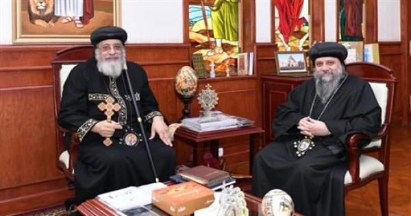 البابا تواضروس يستقبل الأنبا ساويروس في مقره الباباوي