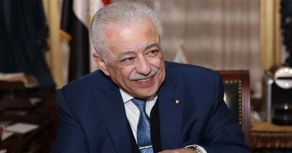 وزير التعليم يكشف حقيقة وضع صورة محمد رمضان في الكتب المدرسية