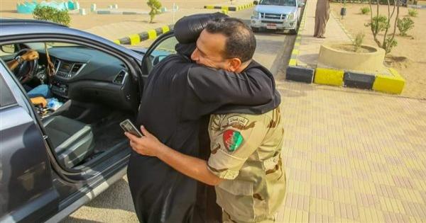 الأنبا إيلاريون يزور قطاع البحر الأحمر العسكري لتقديم التهنئة بالمولد النبوي│ صور