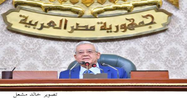 تعديل جديد في قانون المعاشات لمنح الموظفين فترة انتقالية 3 سنوات