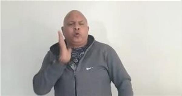 عادل شكل يسخر من أداء هاني شاكر في الغناء: كله راح كله فلوكس واحذرني عشان لساني عِكر | فيديو